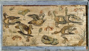Römische Kunst: Ente, Frosch und Seerosen in einem Teich. Mosaik aus der Villa der Fauna in Pompeji. 1. Jahrhundert. Museo Archeologico Nazionale, Neapel
