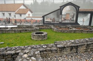 Römische Kunst: Blick auf die archäologische Stätte von Augusta Raurica 15-10 v. Chr., Schweiz von Roman