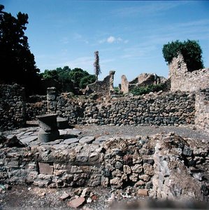Ansicht von zerstörten Häusern von Roman