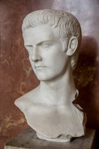 Büste des Kaisers Caligula (12 - 41 n. Chr.) Marmor