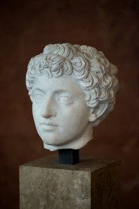 Kopf des römischen Kaisers Mark Aurel als Junger (121 - 180 n. Chr.) Marmor von Roman Roman