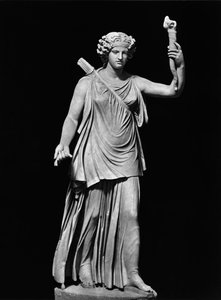 Diana Lucifera (Marmor) (s/w Foto)