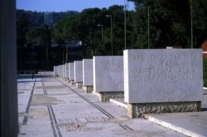 Rom, Foro Italico. Die Allee des Ruhms. Jeder Stein trägt eine Inschrift, die an einen Sieg erinnert von Roman Roman