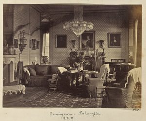 Salon - Roehampton. von Ronald Ruthven Leslie Melville