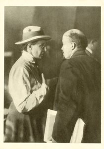 Elena Stasova und Lenin auf dem Zweiten Weltkongress der Komintern im Kreml, Moskau von Russian Photographer