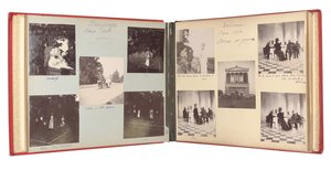 Die russische kaiserliche Familie, Seite aus einem Fotoalbum, ca. 1897-99