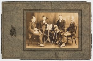 Fotografie von Hall Johnson und dem schwarzen Streichquartett
