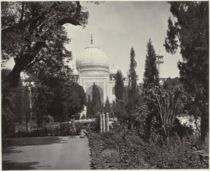 Ansicht des Taj Mahal und des dazugehörigen Gartens