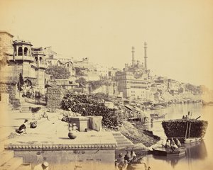 Benares; Die Große Moschee von Arungzebe und angrenzende Ghats von Samuel Bourne