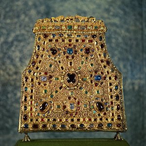 Reliquiar der Zähne des Heiligen Johannes, gespendet von der langobardischen Königin Theodelinde von Bayern (Teodolinda, langobardische Königin, gestorben 627) an die Kathedrale von Monza. Objekt des 9. Jahrhunderts. Karolingische Kunst. Monza, Museo e Tes von School Carolingian
