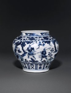 Außergewöhnlich seltener und wichtiger blau-weißer Krug, Guan Yuan Dynastie, Mitte des 14. Jahrhunderts von School Chinese