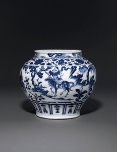 Außergewöhnlich seltene und wichtige blau-weiße Vase, Guan Yuan Dynastie, Mitte des 14. Jahrhunderts von School Chinese