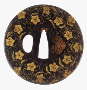 Tsuba: Blumenschriftrollen