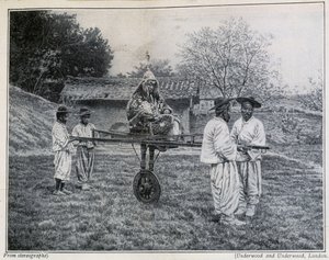 Koreanischer Militärbeamter auf einer Sänfte, auf dem Weg zu einer kaiserlichen Audienz von School Korean