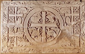 Chorschranke, Abschlusselement des Chors einer Kirche. Aus dem Libanon. 5.-6. Jahrhundert n. Chr. Paris, Louvre Museum von School Lebanese