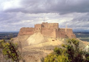 Burg Monzon, wo König Jakob seine Kindheit verbrachte von School Spanish