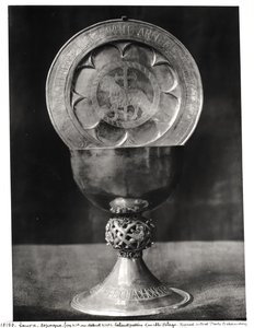 Kelch und Eucharistieteller, gehörend dem Abt Pelage, Ende 12. Anfang 13. Jahrhundert