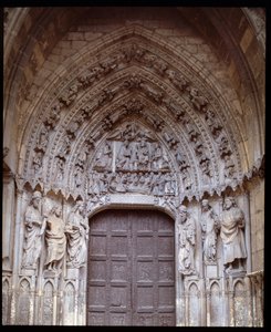 Ansicht des gotischen Portals