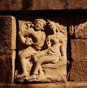 Relief eines Mithuna-Paares in Isurumuniya von Sri Lankan School