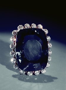 Die Logan-Brosche (Saphir & Diamant)