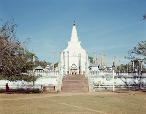 Ansicht der Thuparama Dagoba, Ruwanweli Seya von Sri Lankan School