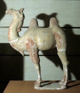 Bunter Kamel, Grabobjekt, 618-907 von Tang Dynasty Chinese School