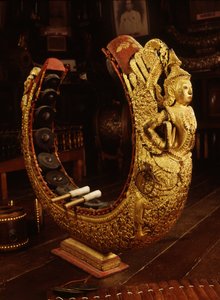 Reich verzierter Khong Mon