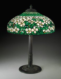 Hartriegel Tischlampe, ca. 1910 von Tiffany and Company