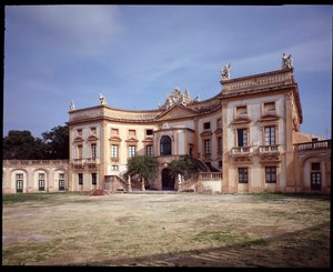 Außenansicht der Villa Valguarnera