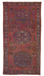 Großer dreifacher Medaillon-Ushak-Teppich, Westanatolien, frühes 17. Jahrhundert von Turkish School