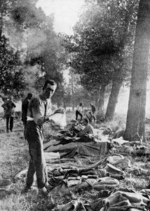 11. Husaren bivakieren in Champs nach dem Rückzug von Mons