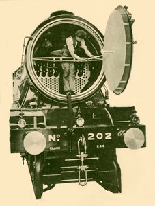 Eine London und North Eastern gemischte Lokomotive mit geöffnetem Rauchkasten, um 1930 von Unbekannt