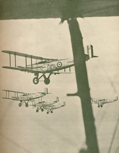 Ein Geschwader der Royal Air Force im Formationsflug