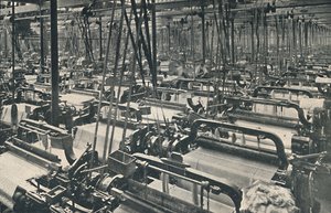Eine Weberei, um 1917