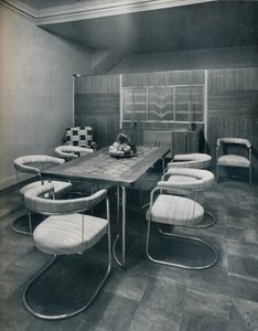 Ein Esszimmer-Set, mit Tisch und Stühlen aus Stahlrohr. Von Practical Equipment Ltd., London von Unbekannt