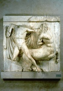 Ein Kampf zwischen einem menschlichen Lapithen und einem Zentauren, Metope vom Parthenon, ca. 440 v. Chr.