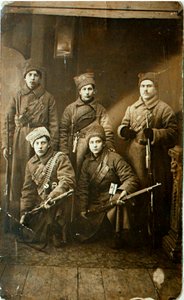 Eine Gruppe von Soldaten der Roten Armee vor dem Abmarsch an die Front, Petrograd, Russland