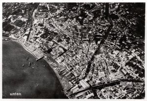 Luftaufnahme von Funchal, Madeira, aus einem Zeppelin, 1928-1933