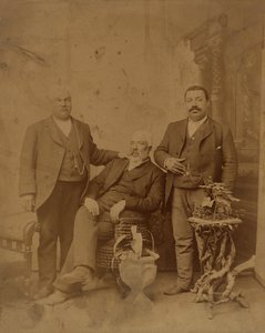 Albuminabzug von drei Mitgliedern der Familie Boyd, 1890-1930 von Unbekannt