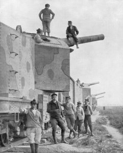 Ein gepanzertes Zugbatterie, 1918 von Unbekannt