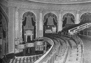Auditorium vom Balkon, Fox Theatre, Philadelphia, Pennsylvania, 1925 von Unbekannt