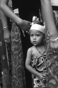 Bali Aga Kind (s/w Foto)