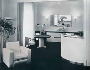Bar-Ecke eines Speisezimmers, entworfen von Jacques Adnet, ca. 1940