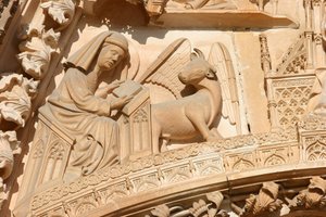 Kloster Batalha: Evangelist Lukas und das Rind, sein Symbol, Batalha, Portugal