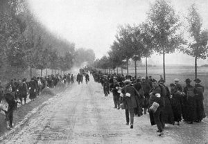 Belgier fliehen aus Termonde, Erster Weltkrieg, 1914, 1920 von Unbekannt