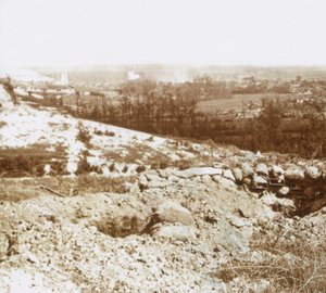 Bombardierung, Ablain-Saint-Nazaire, Nordfrankreich, ca. 1914-ca. 1918