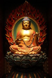 Buddha Tooth Relic Tempel in Chinatown, Buddha-Statue, 20160818, Singapur