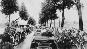 Belebte Straße, Erster Weltkrieg