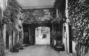 Hof des Saracens Head Gasthofs, Southwell, Nottinghamshire, 1924-1926