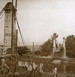 Beschädigte Brücke, Dormans, Nordfrankreich, ca. 1914-1918